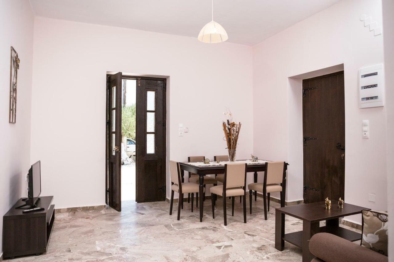 Nepheli Stone House Villa Plátanos Esterno foto