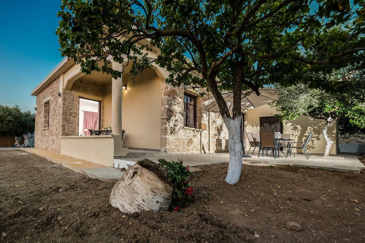 Nepheli Stone House Villa Plátanos Esterno foto