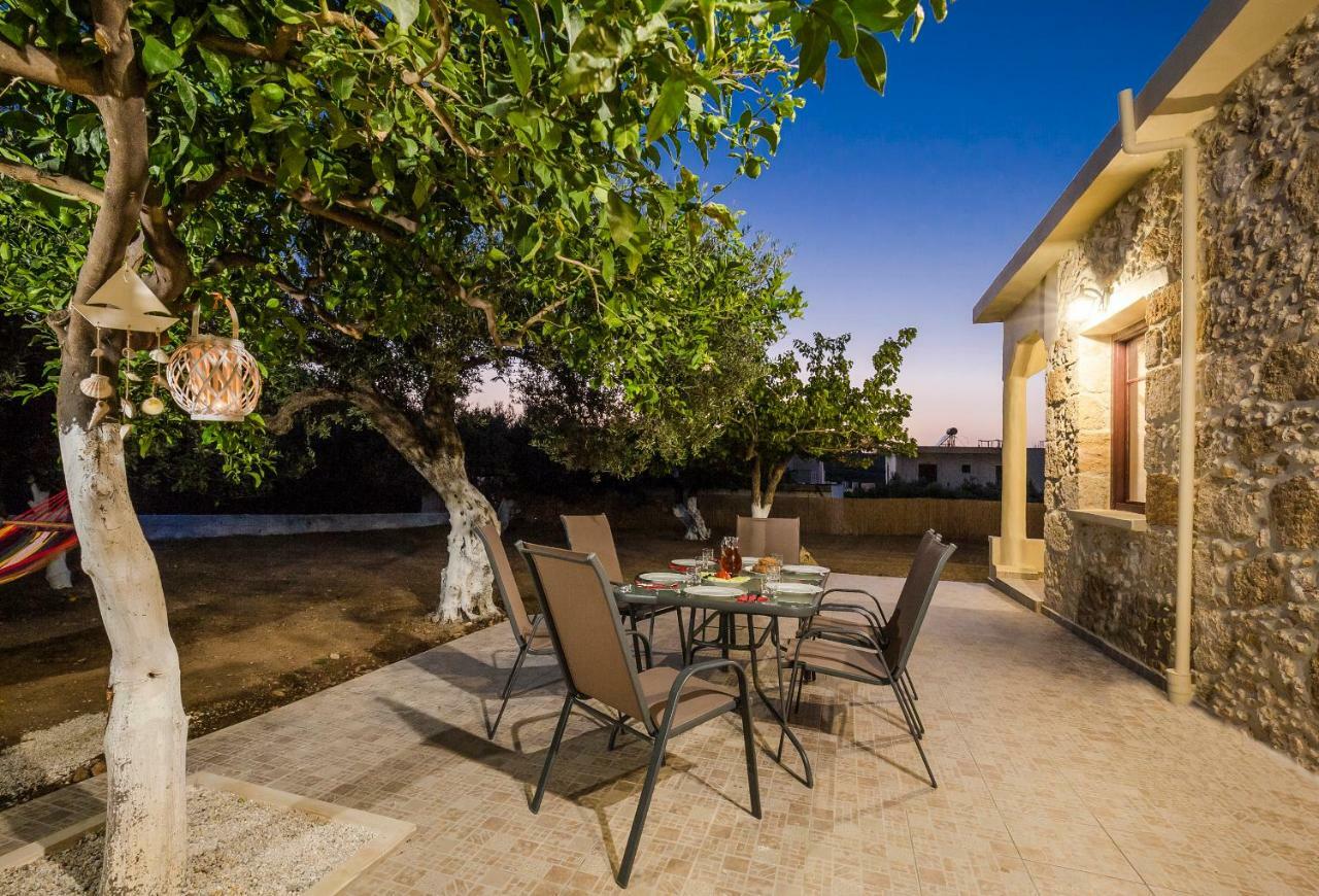 Nepheli Stone House Villa Plátanos Esterno foto